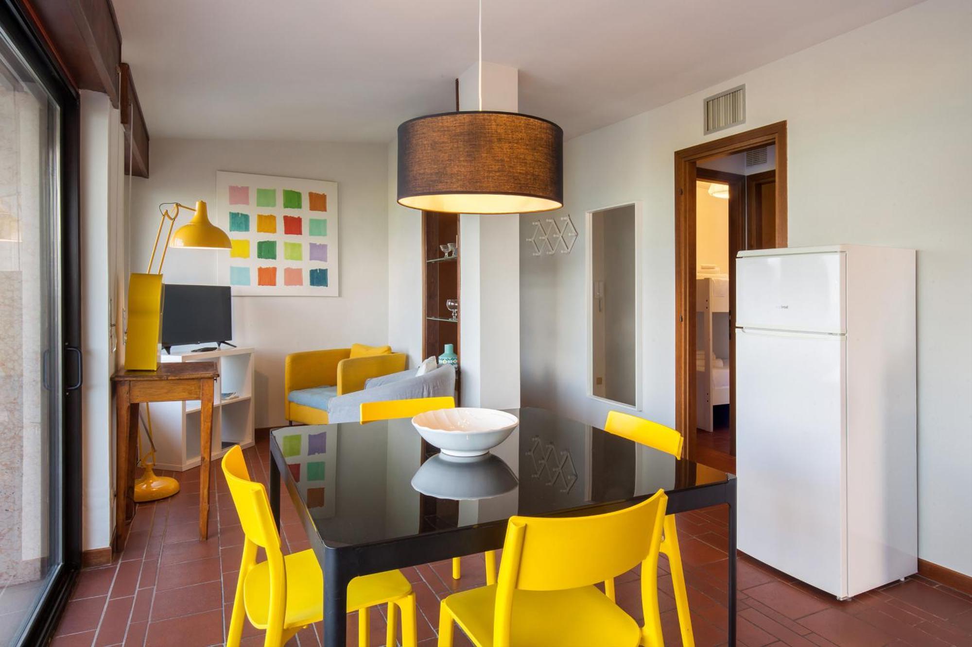 Watercolor Loft Apartment Torri Del Benaco Bagian luar foto